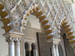 Die hnlichkeit der Reales Alcazares mit der Alhambra kommt nicht von ungefhr - sie hatten die gleichen Bauknstler