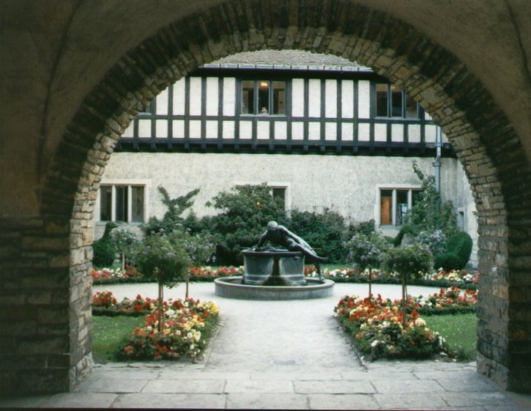cecilienhof_1997.jpg
