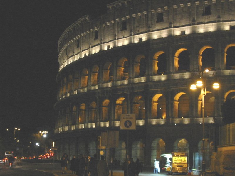 05_colosseum_nachts.jpg